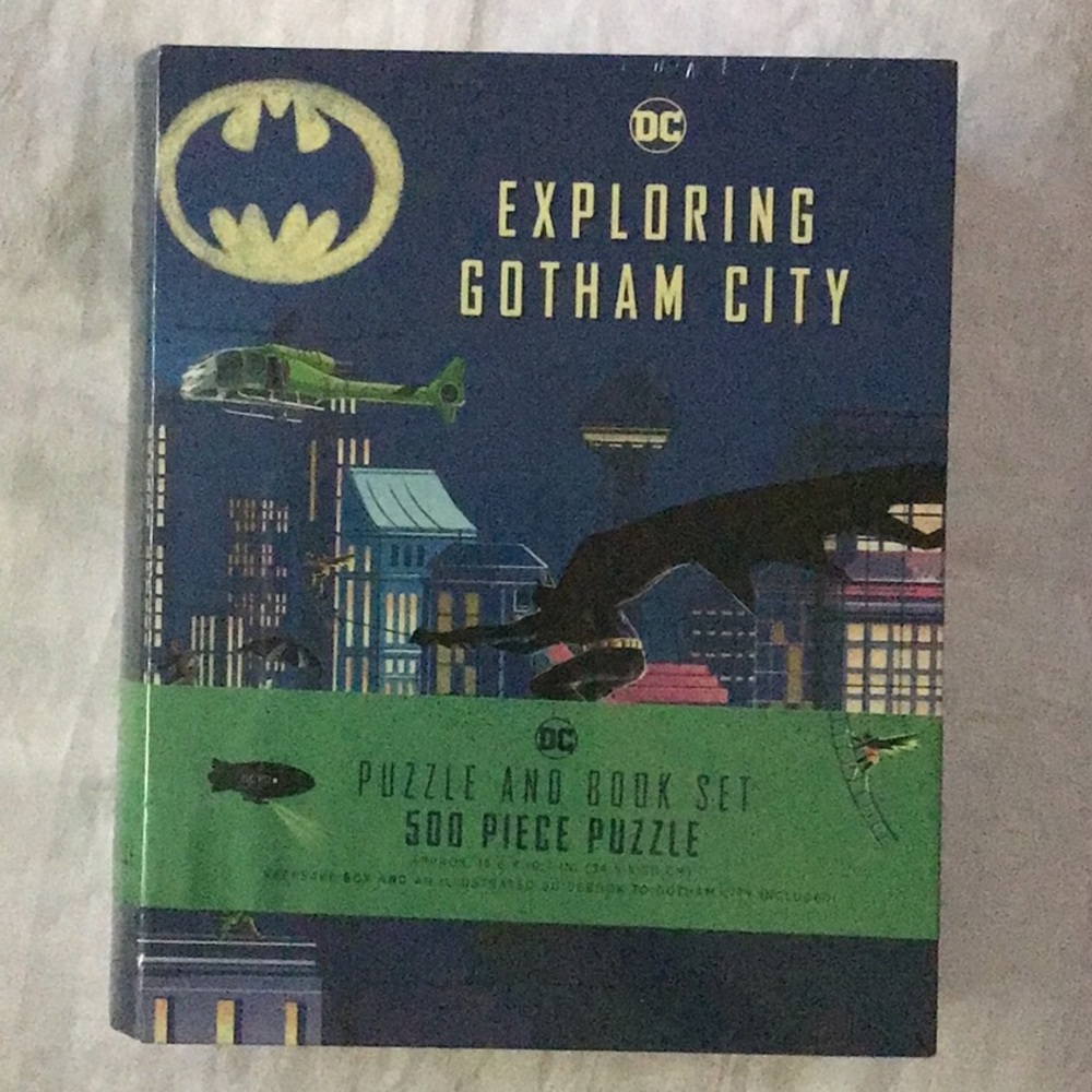 NEW Sealed DC Exploring Gotham City Puzzle & Book Set